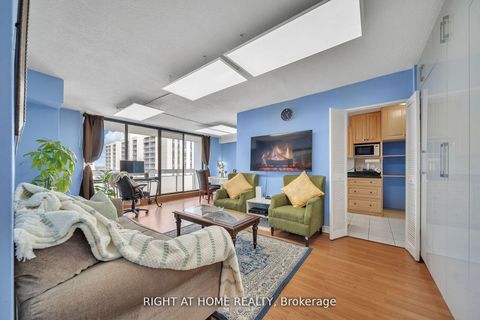 Photo 14 at 1415 - 260 Seneca Park N, Don Valley Village, Toronto
