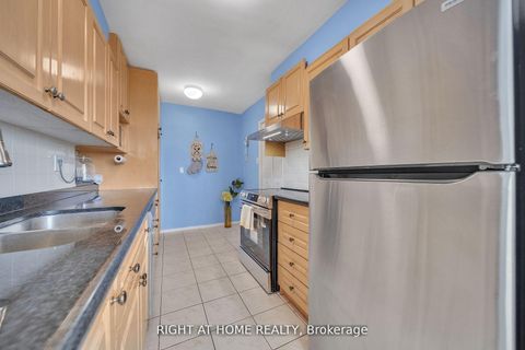 Photo 22 at 1415 - 260 Seneca Park N, Don Valley Village, Toronto