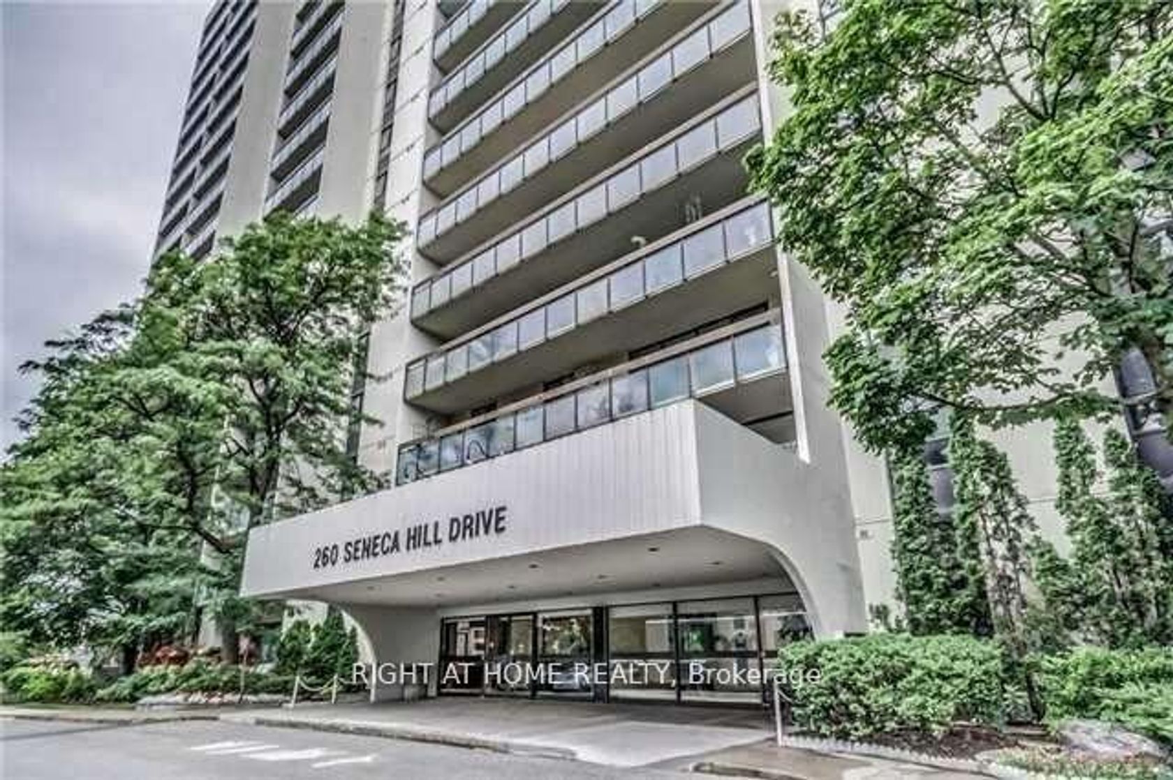 1415 - 260 Seneca Park N, Don Valley Village, Toronto photo 4
