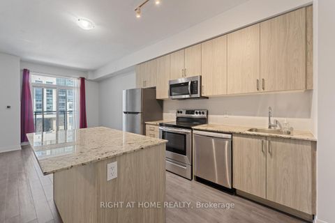 Photo 12 at 312 - 10 MEADOWGLEN Place, Woburn, Toronto