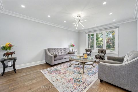 Photo 14 at 32 Colton Crescent S, Islington Woods, Vaughan