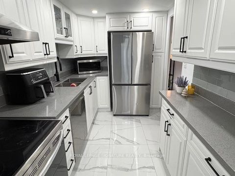Photo 15 at 1701 - 5 Massey Square, Crescent Town, Toronto