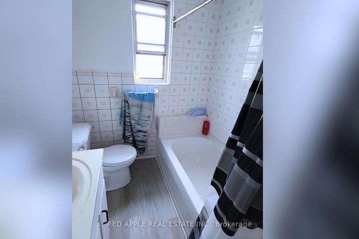 Photo 14 at 546 Dufferin Street, Little Portugal, Toronto