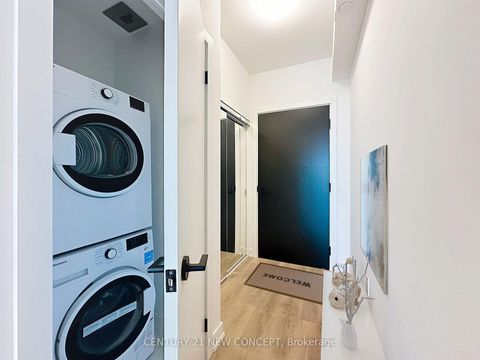 Photo 2 at 3204 - 117 Broadway Avenue, Mount Pleasant West, Toronto