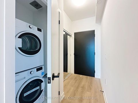 Photo 8 at 3204 - 117 Broadway Avenue, Mount Pleasant West, Toronto