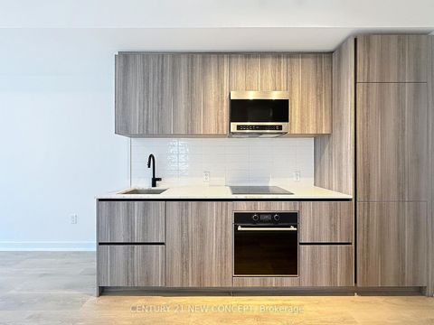 Photo 13 at 3204 - 117 Broadway Avenue, Mount Pleasant West, Toronto