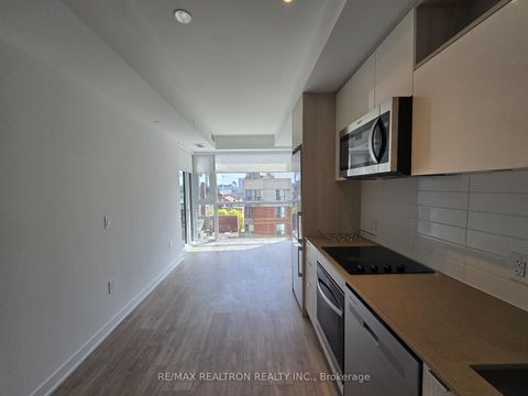 Photo 2 at 808 - 70 Princess Street, Moss Park, Toronto