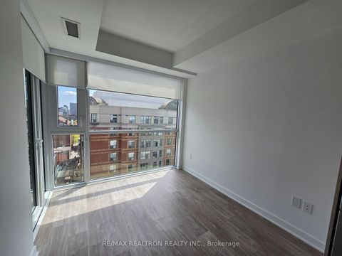 Photo 3 at 808 - 70 Princess Street, Moss Park, Toronto