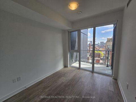Photo 7 at 808 - 70 Princess Street, Moss Park, Toronto