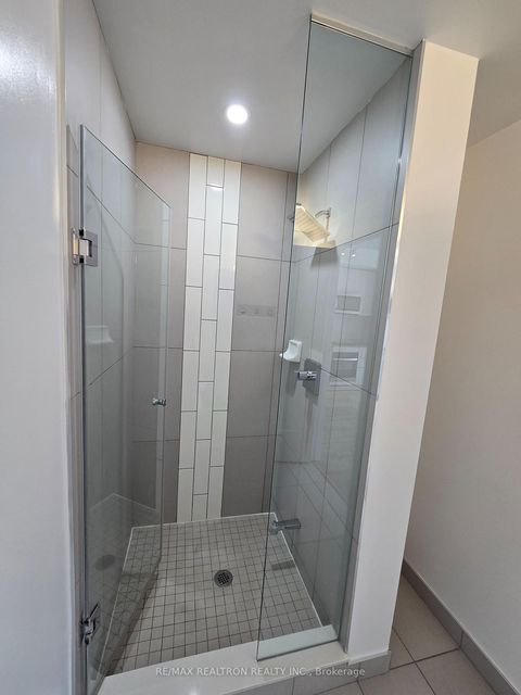 Photo 12 at 808 - 70 Princess Street, Moss Park, Toronto