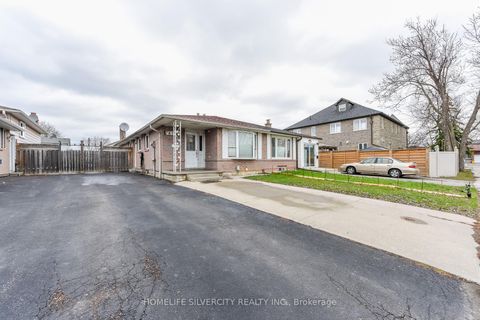 Photo 3 at 7816 Priory Crescent, Malton, Mississauga