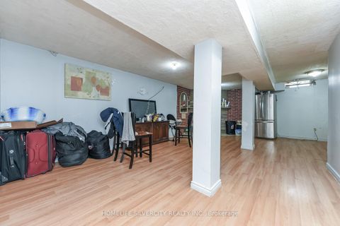 Photo 30 at 7816 Priory Crescent, Malton, Mississauga