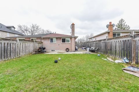 Photo 37 at 7816 Priory Crescent, Malton, Mississauga