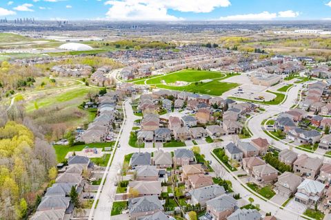 Photo 41 at 10 Bottero Drive, Rural Vaughan, Vaughan