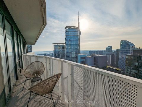 Photo 2 at 6103 - 100 Harbour Street, Waterfront Communities C1, Toronto