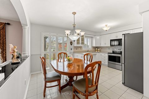 Photo 11 at 195 View North Court, West Woodbridge, Vaughan