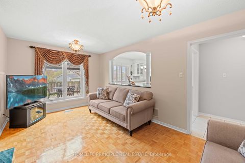 Photo 16 at 195 View North Court, West Woodbridge, Vaughan