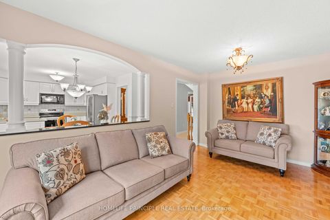 Photo 17 at 195 View North Court, West Woodbridge, Vaughan