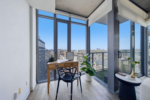 Photo 8 at 1307 - 95 Bathurst Street, Waterfront Communities C1, Toronto