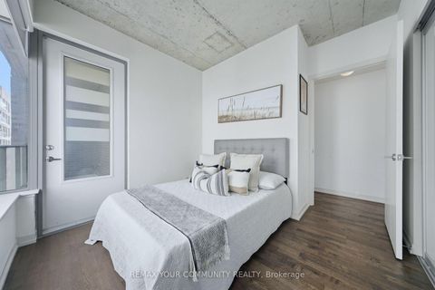 Photo 12 at 1307 - 95 Bathurst Street, Waterfront Communities C1, Toronto