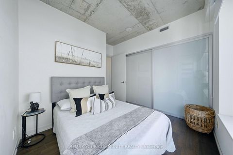 Photo 13 at 1307 - 95 Bathurst Street, Waterfront Communities C1, Toronto
