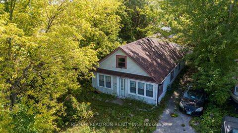 Photo 1 at 183 Beach Road, Keswick North, Georgina