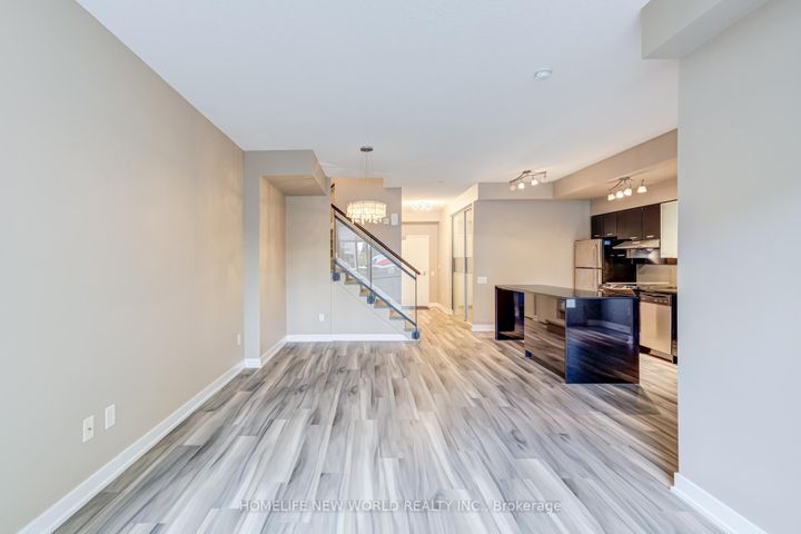 Photo 11 at Th2 - 19 Singer Court, Bayview Village, Toronto