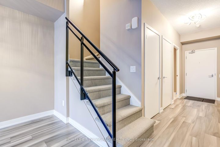 Photo 14 at Th2 - 19 Singer Court, Bayview Village, Toronto