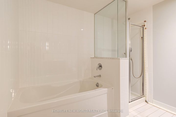 Photo 18 at Th2 - 19 Singer Court, Bayview Village, Toronto
