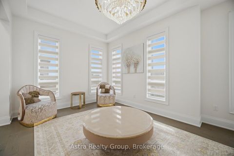 Photo 7 at 143 Ballantyne Boulevard, Vellore Village, Vaughan