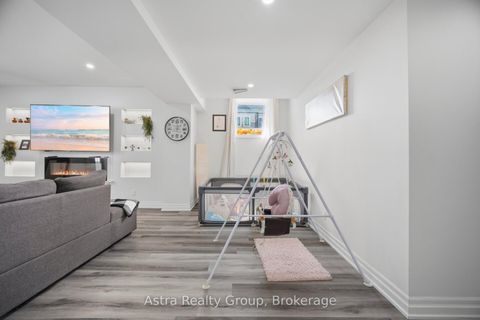 Photo 39 at 143 Ballantyne Boulevard, Vellore Village, Vaughan