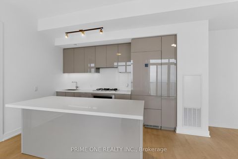 Photo 10 at 6113 - 7 Grenville Street, Bay Street Corridor, Toronto