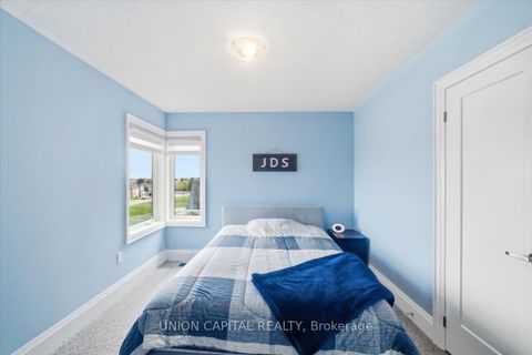 Photo 18 at 75 Bethpage Crescent, Glenway Estates, Newmarket