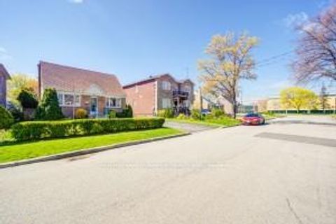 Photo 2 at 31 Melody Road, Pelmo Park W5, Toronto
