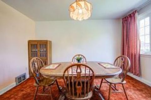 Photo 4 at 31 Melody Road, Pelmo Park W5, Toronto