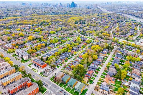 Photo 32 at 3867 Bathurst Street, Westgate, Toronto
