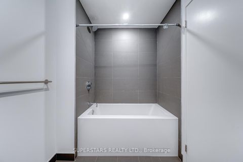 Photo 13 at 1501 - 135 East Liberty Street, Niagara, Toronto