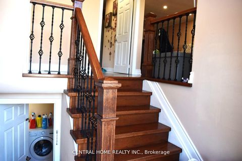 Photo 2 at 59 Blaney Crescent, Jane Heights, Toronto