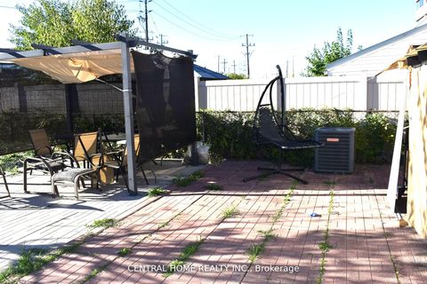 Photo 20 at 59 Blaney Crescent, Jane Heights, Toronto