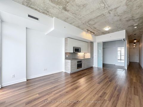 Photo 17 at 1909 - 210 Simcoe Street, Chinatown, Toronto