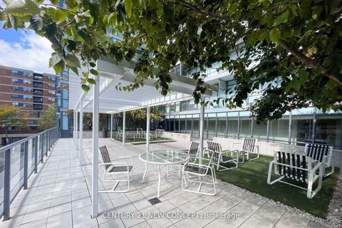 Photo 31 at 1909 - 210 Simcoe Street, Chinatown, Toronto