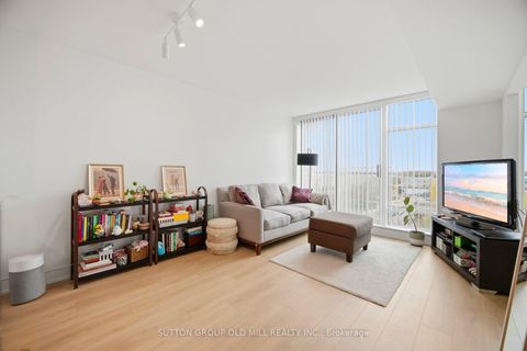 Photo 11 at 909 - 650 Queens Quay W, Niagara, Toronto