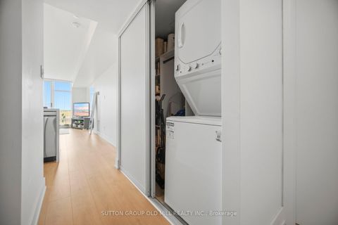 Photo 23 at 909 - 650 Queens Quay W, Niagara, Toronto