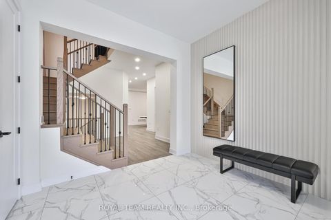 Photo 2 at 1361 Blackmore Street, Alcona, Innisfil