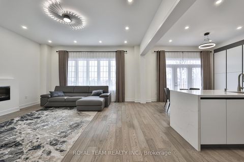 Photo 3 at 1361 Blackmore Street, Alcona, Innisfil