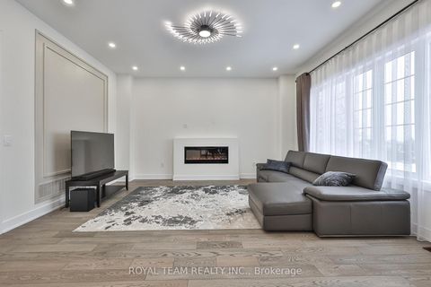 Photo 4 at 1361 Blackmore Street, Alcona, Innisfil