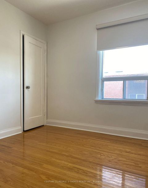 Photo 6 at 10 Rosewood Avenue, Queensway, Toronto
