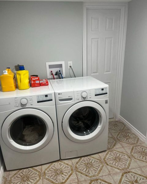 Photo 13 at 10 Rosewood Avenue, Queensway, Toronto