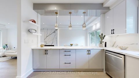 Photo 7 at 136 Santa Barbara Road, Willowdale West, Toronto