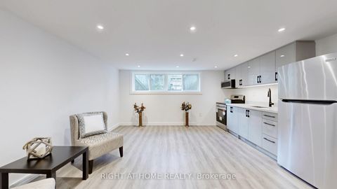 Photo 27 at 136 Santa Barbara Road, Willowdale West, Toronto
